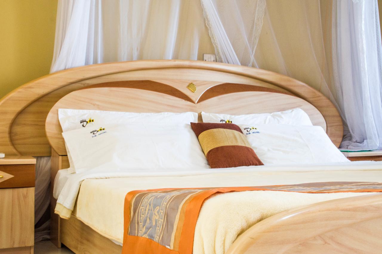Desert Breeze Hotel Arua Esterno foto