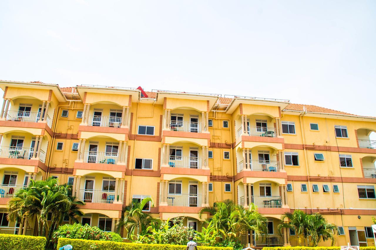 Desert Breeze Hotel Arua Esterno foto